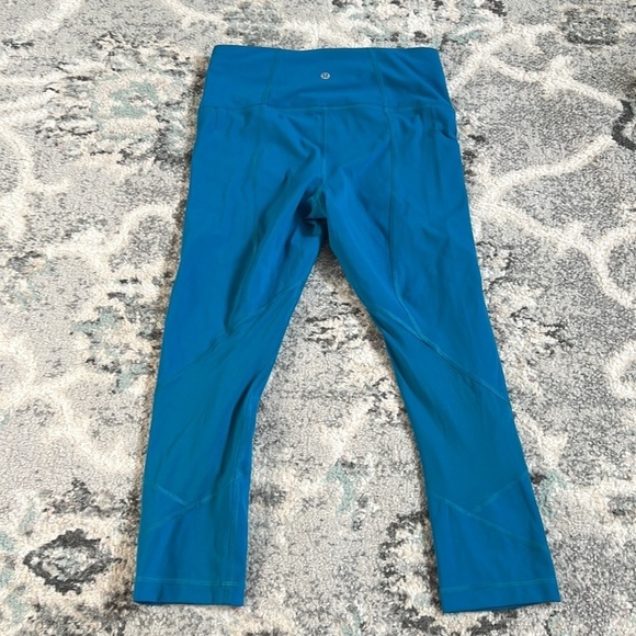 Lululemon Pace Rival High-Rise Crop 22" in Hawaiian Blue - Picture 9 of 12